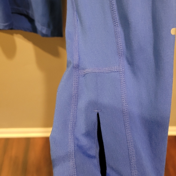 Womans Nike dry fit jacket Small - Picture 4 of 6